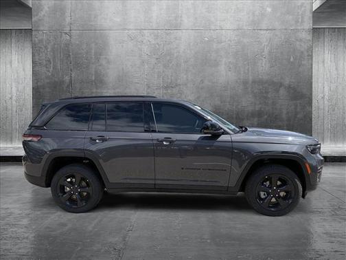 2025 Jeep Grand Cherokee Limited X