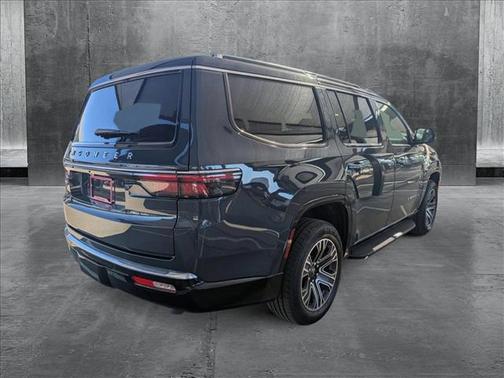 2025 Jeep Wagoneer 4x4