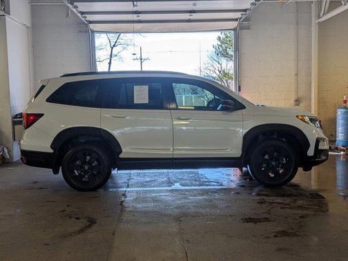 2022 Honda Pilot AWD TrailSport