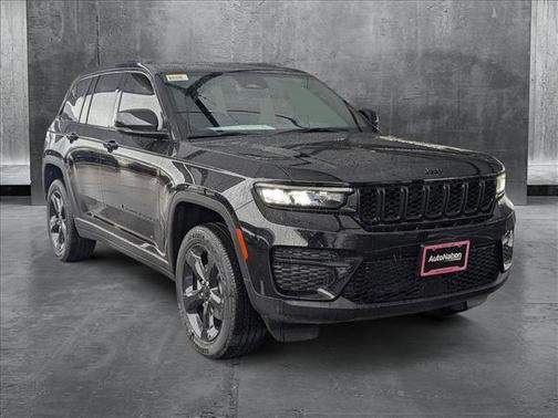 2025 Jeep Grand Cherokee Altitude