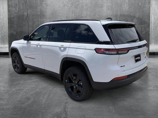 2025 Jeep Grand Cherokee Limited X