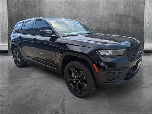 2025 Jeep Grand Cherokee Altitude