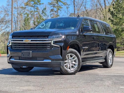 Black 2024 Chevrolet Suburban LT