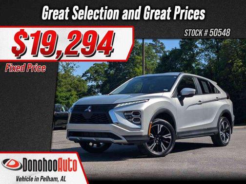 Labrador Black Pearl 2023 Mitsubishi Eclipse Cross SE