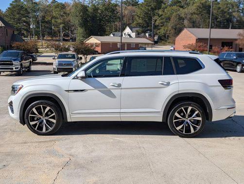 2025 Volkswagen Atlas 2.0T SEL Premium R-Line 4MOTION