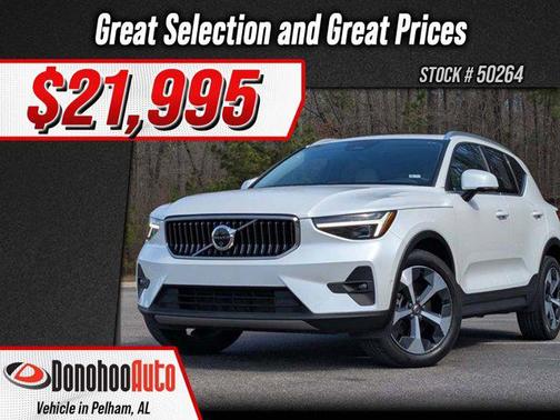 Onyx Black Metallic 2024 Volvo XC40 B5 Plus Bright Theme