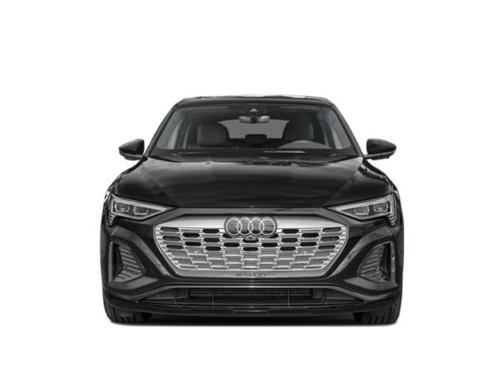 Mythos Black Metallic 2024 Audi Q8 e-tron Premium Plus
