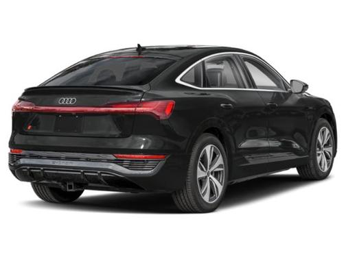 Mythos Black Metallic 2024 Audi Q8 e-tron Premium Plus