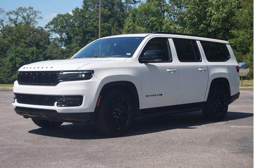 2023 Jeep Wagoneer L Series II Carbide 4x2