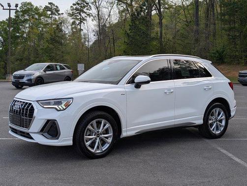 Ibis White 2023 Audi Q3 Premium 45 TFSI S line quattro Tiptronic