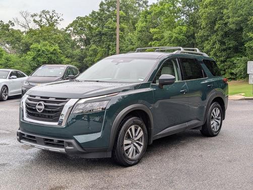 Obsidian Green Pearl 2025 Nissan Pathfinder SL FWD