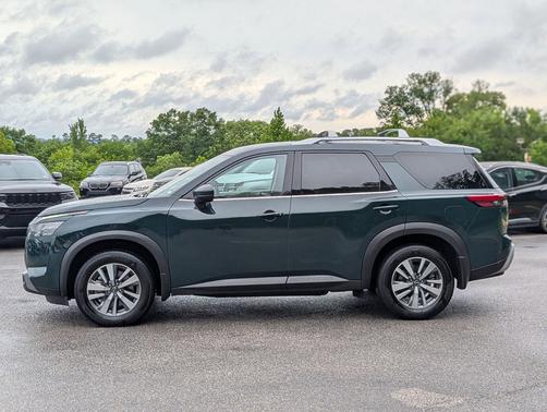 Obsidian Green Pearl 2025 Nissan Pathfinder SL FWD