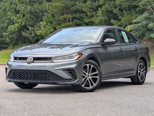 Platinum Gray Metallic 2025 Volkswagen Jetta 1.5T Sport