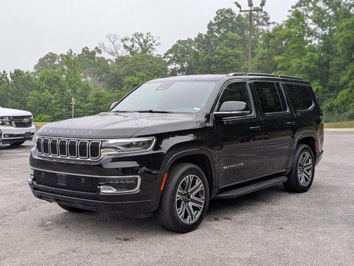 Diamond Black Crystal Pearlcoat 2025 Jeep Wagoneer 4x4