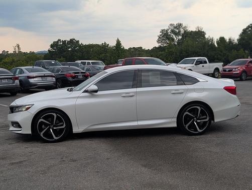 Platinum White Pearl 2018 Honda Accord Sport