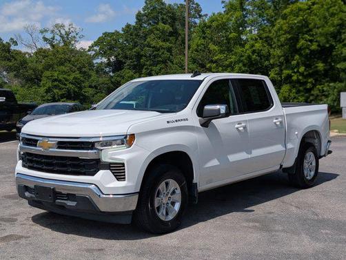 Summit White 2022 Chevrolet Silverado 1500 LT