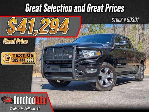 Diamond Black Crystal Pearlcoat 2024 RAM 1500 Big Horn/Lone Star