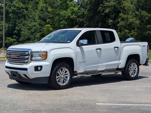 Summit White 2017 GMC Canyon SLT