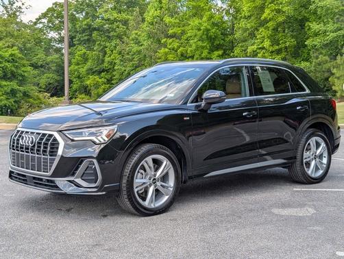 Mythos Black Metallic 2024 Audi Q3 45 S line Premium Plus