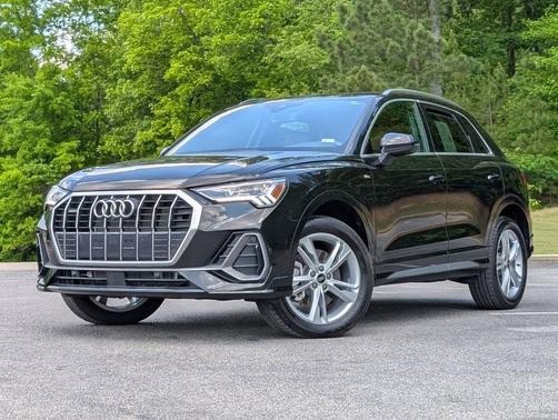 Mythos Black Metallic 2024 Audi Q3 45 S line Premium Plus