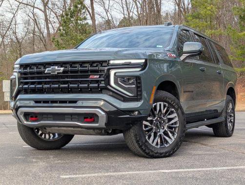 2025 Chevrolet Suburban 4WD Z71