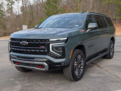 2025 Chevrolet Suburban 4WD Z71