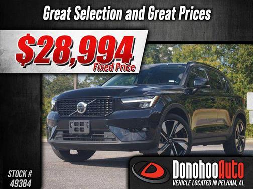 2025 Volvo XC40 B5 Plus Dark Theme