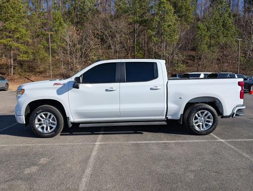 Summit White 2022 Chevrolet Silverado 1500 RST