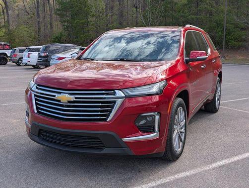 Radiant Red Tintcoat 2023 Chevrolet Traverse Premier