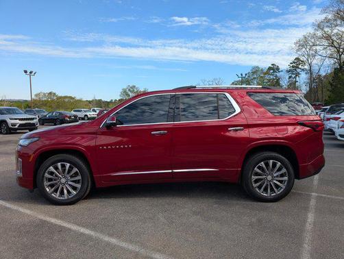 Radiant Red Tintcoat 2023 Chevrolet Traverse Premier