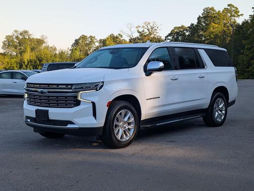 Summit White 2023 Chevrolet Suburban Premier