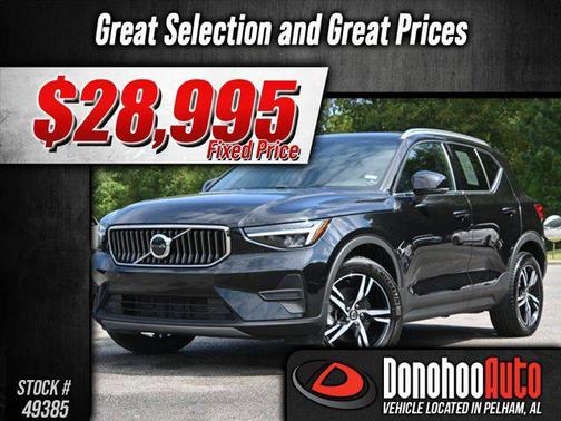 2025 Volvo XC40 B5 Core Bright Theme