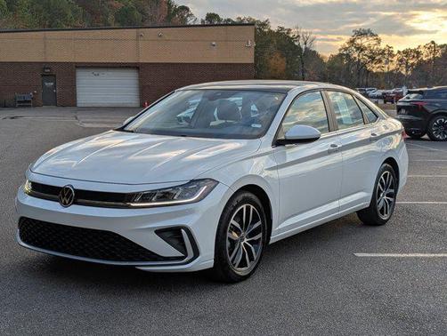 2025 Volkswagen Jetta 1.5T SE