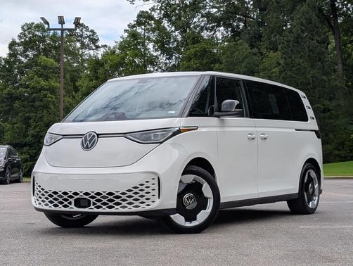 Candy White 2025 Volkswagen ID. Buzz Pro S