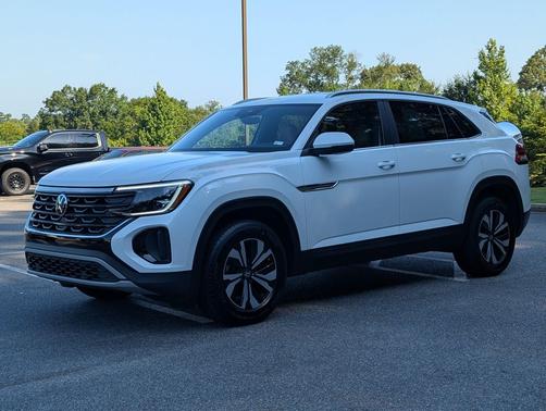 Pure White 2025 Volkswagen Atlas Cross Sport 2.0T SE