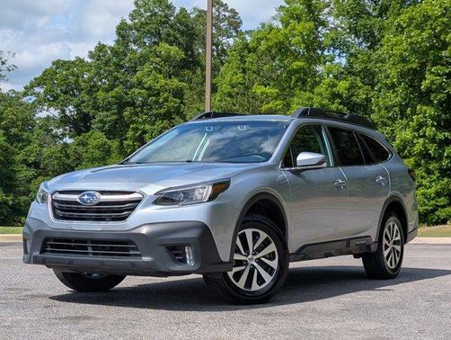 Ice Silver Metallic 2022 Subaru Outback Premium