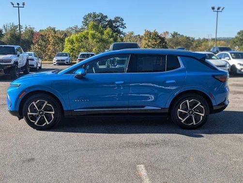 2025 Chevrolet Equinox EV LT