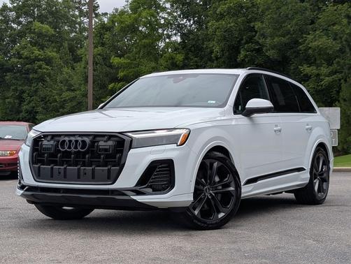 Glacier White Metallic 2025 Audi Q7 55 Premium Plus
