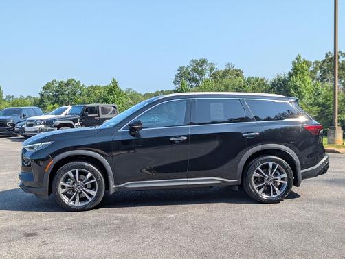 Mineral Black 2023 INFINITI QX60 Luxe