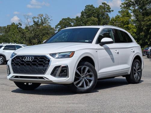 Ibis White 2023 Audi Q5 45 S line Premium