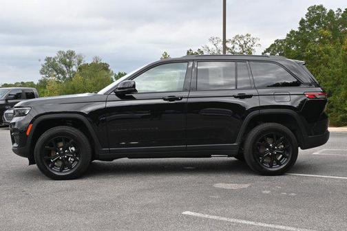2024 Jeep Grand Cherokee Altitude