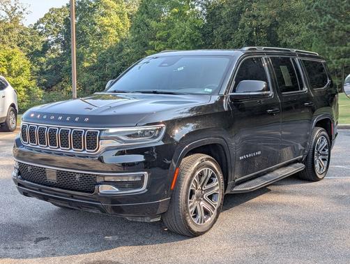Diamond Black Crystal Pearlcoat 2024 Jeep Wagoneer Series I 4x4