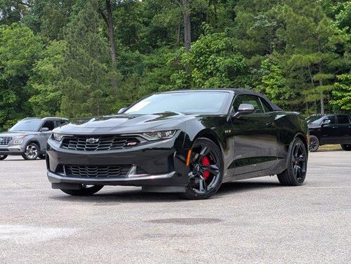 Black 2022 Chevrolet Camaro RWD Convertible LT1