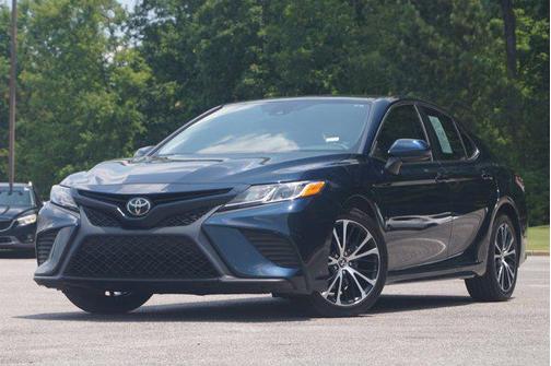 2019 Toyota Camry SE