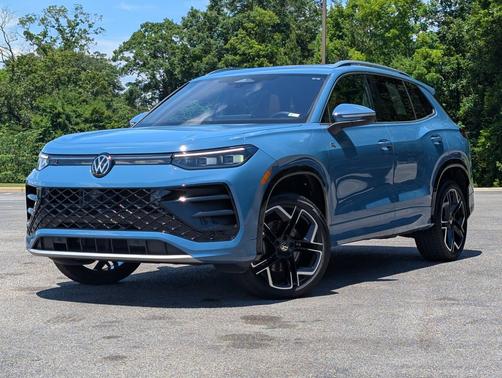 Monterey Blue Pearl 2025 Volkswagen Tiguan 2.0T SEL R-Line 4MOTION