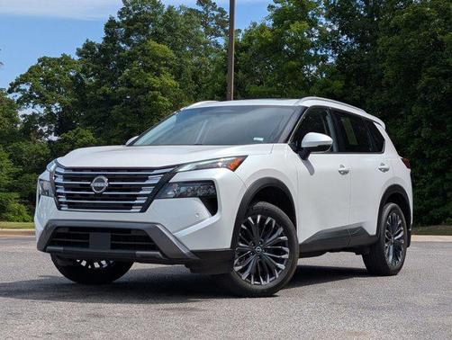 Everest White Pearl 2025 Nissan Rogue SL