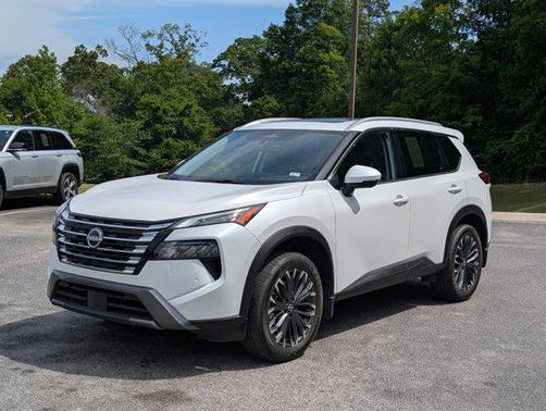 Everest White Pearl 2025 Nissan Rogue SL