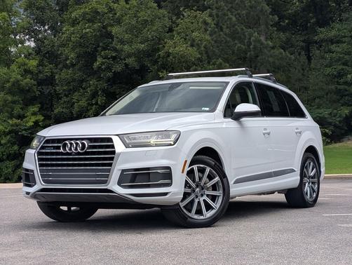 Glacier White Metallic 2019 Audi Q7 45 Premium Plus