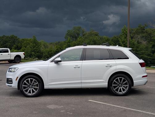 Glacier White Metallic 2019 Audi Q7 45 Premium Plus