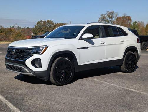 2025 Volkswagen Atlas Cross Sport 2.0T SE w/Technology